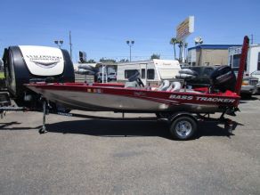 2013 Bass Tracker Boat 175 TWX