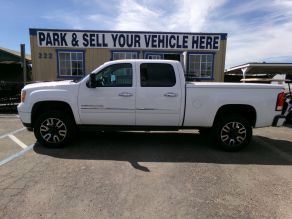 2013 GMC Crew Cab Short Bed 4X4 2500HD Sierra Denali Duramax