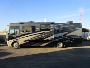2014 Thor Miramar 32.1 Class A Motorhome