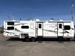 2015 Forest River Rockwood Ultra Lite Triple Bunkhouse Travel Trailer  35'