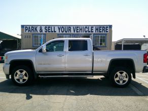 2015 GMC Sierra Denali HD 2500 Crew Cab 4X4 Shortbed