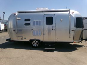 2016 Airstream Flying Cloud 20FB  20'