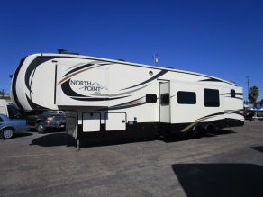 2017 Jayco 5th Wheel North Point Luxury 375BHFS LY