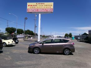 2017 Toyota Prius V Hybrid Wagon
