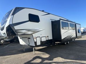 2020 Keystone Hideout Triple Bunkhouse 5th Wheel  34'