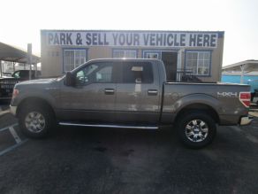 2012 Ford 4X4 Shortbed F-150 XLT Super Crew